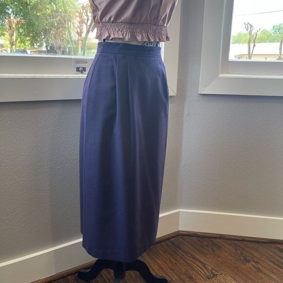 Givenchy  purple pencil skirt - Picture 4 of 11